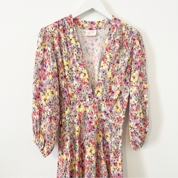 Hazel & Folk VIVIANNE MIDI DRESS
FLORAL ESCAPE Size Small S - Picture 5 of 8
